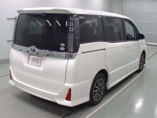 背面